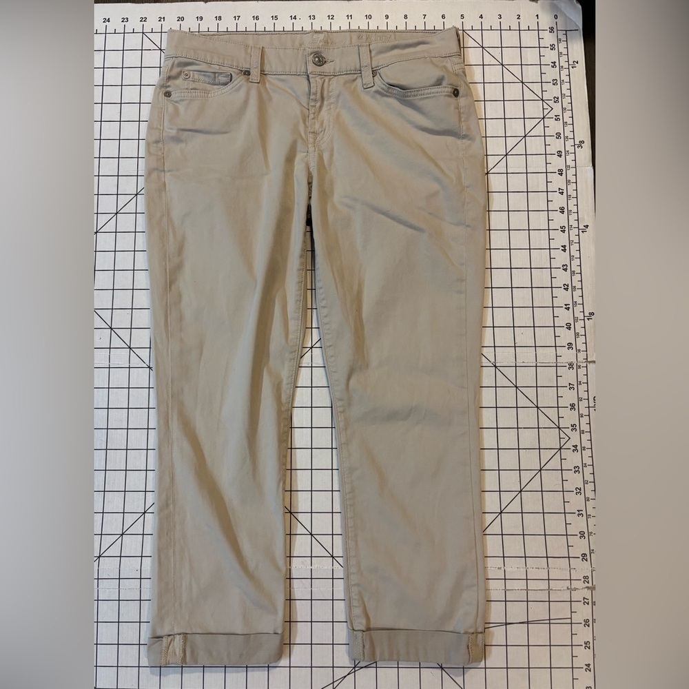 7 For All Mankind Women’s Size 29‎ Tan Skinny Crop and Roll Jeans